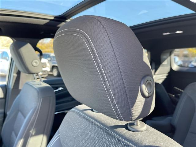 used 2025 Chevrolet Traverse car, priced at $39,699