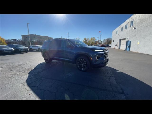 used 2025 Chevrolet Traverse car, priced at $39,699