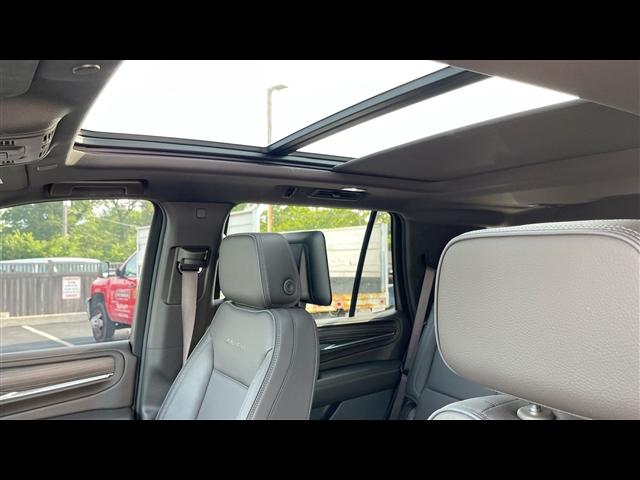 used 2024 GMC Yukon car, priced at $74,999