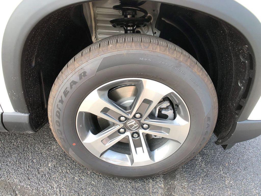 new 2025 Honda Pilot car, priced at $48,235
