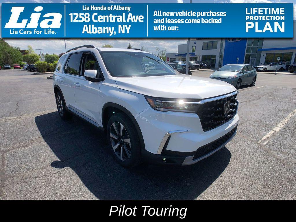 new 2025 Honda Pilot car, priced at $51,550