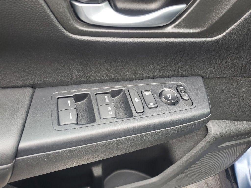 used 2023 Honda CR-V car, priced at $30,995
