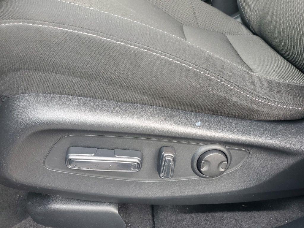used 2023 Honda CR-V car, priced at $30,995