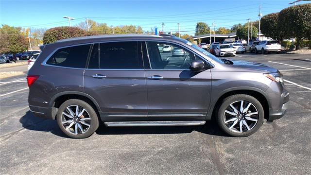 used 2022 Honda Pilot car, priced at $34,995