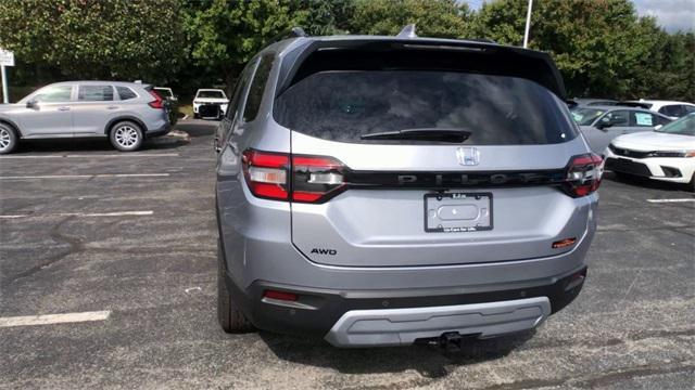 new 2025 Honda Pilot car, priced at $50,975