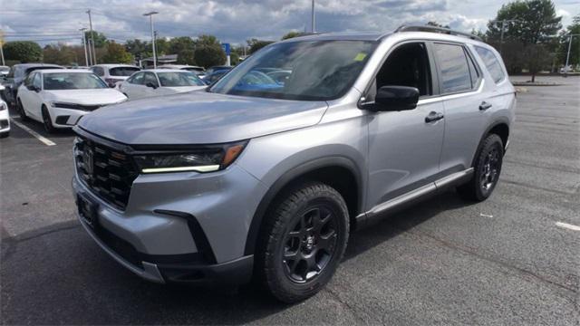 new 2025 Honda Pilot car, priced at $50,975