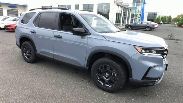 new 2025 Honda Pilot car, priced at $51,250