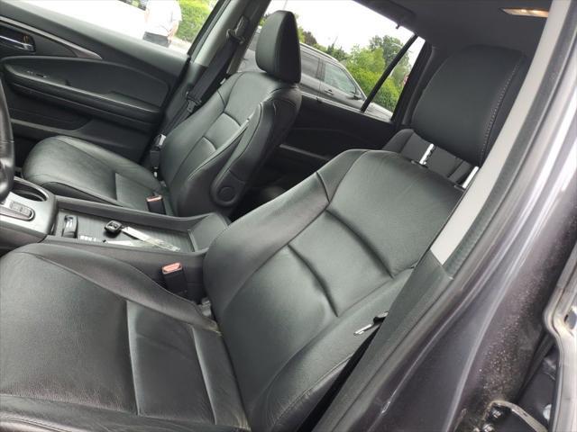 used 2022 Honda Pilot car, priced at $34,995