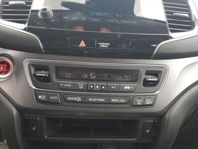 used 2022 Honda Pilot car, priced at $34,995