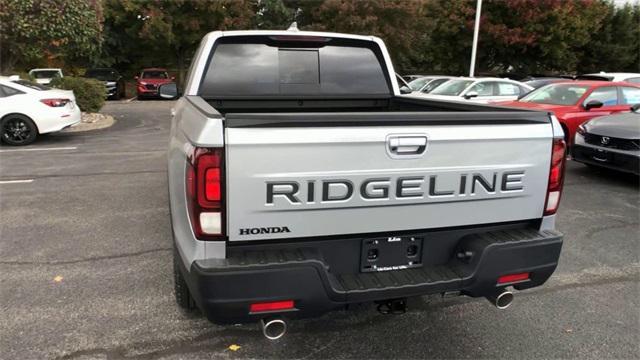 new 2025 Honda Ridgeline car, priced at $44,625