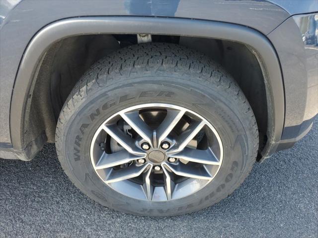 used 2020 Jeep Grand Cherokee car, priced at $24,995