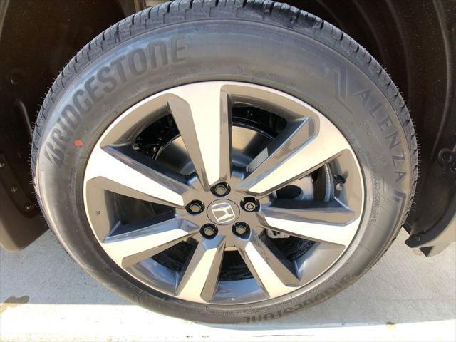 new 2025 Honda Pilot car, priced at $51,505