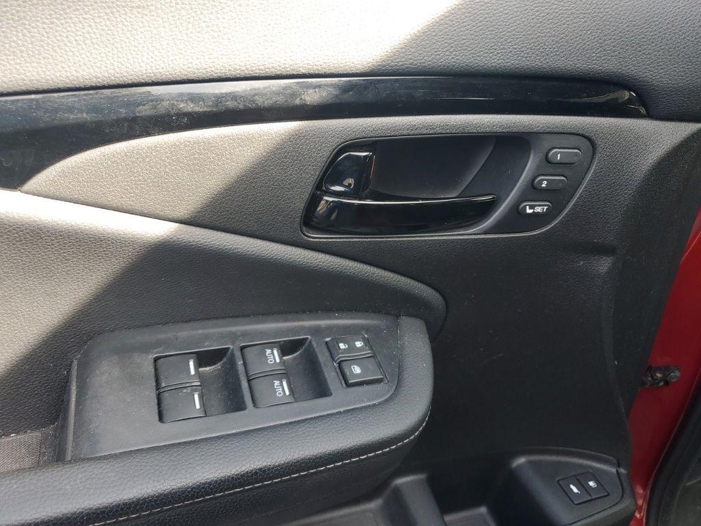 used 2022 Honda Passport car, priced at $37,995