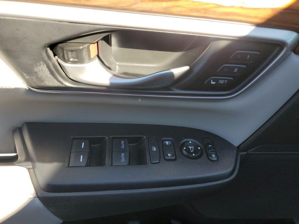 used 2022 Honda CR-V car, priced at $28,995