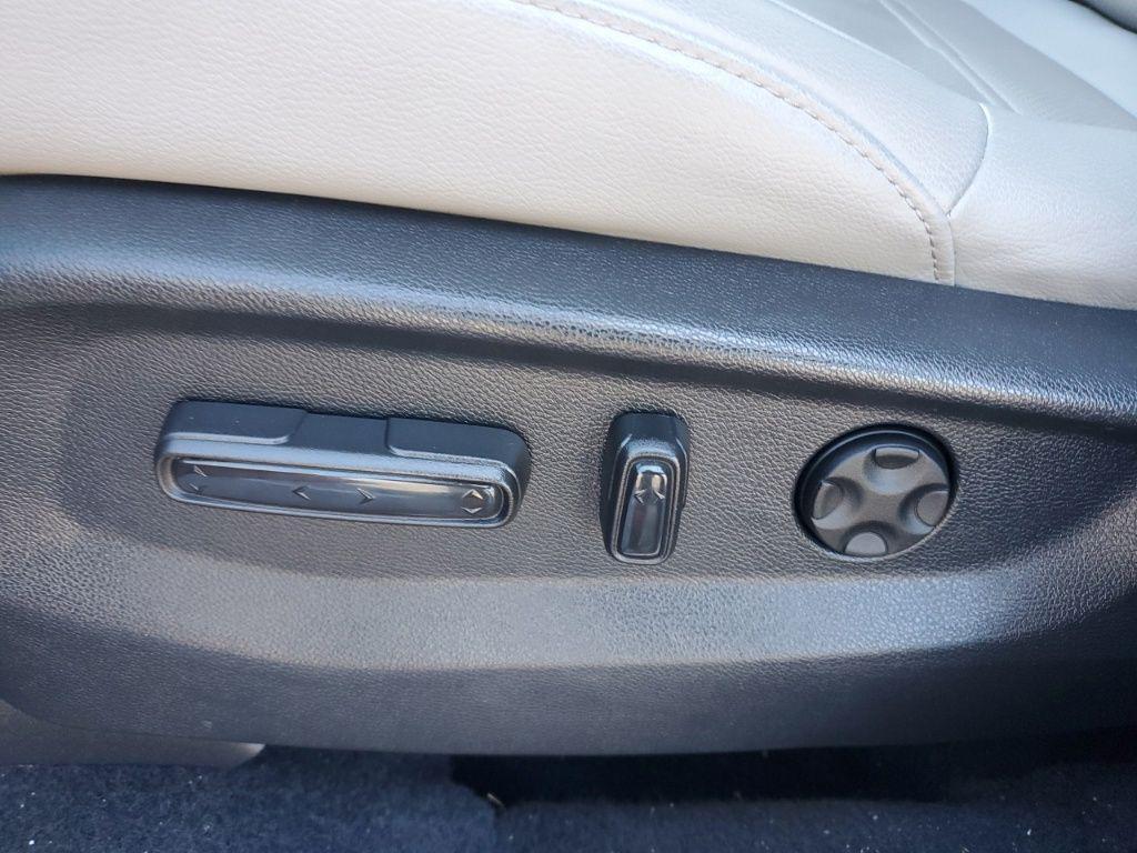 used 2022 Honda CR-V car, priced at $28,995