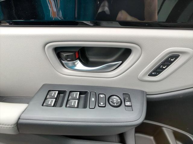 new 2025 Honda Pilot car, priced at $51,050