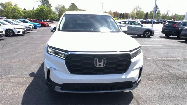 new 2025 Honda Pilot car, priced at $47,450