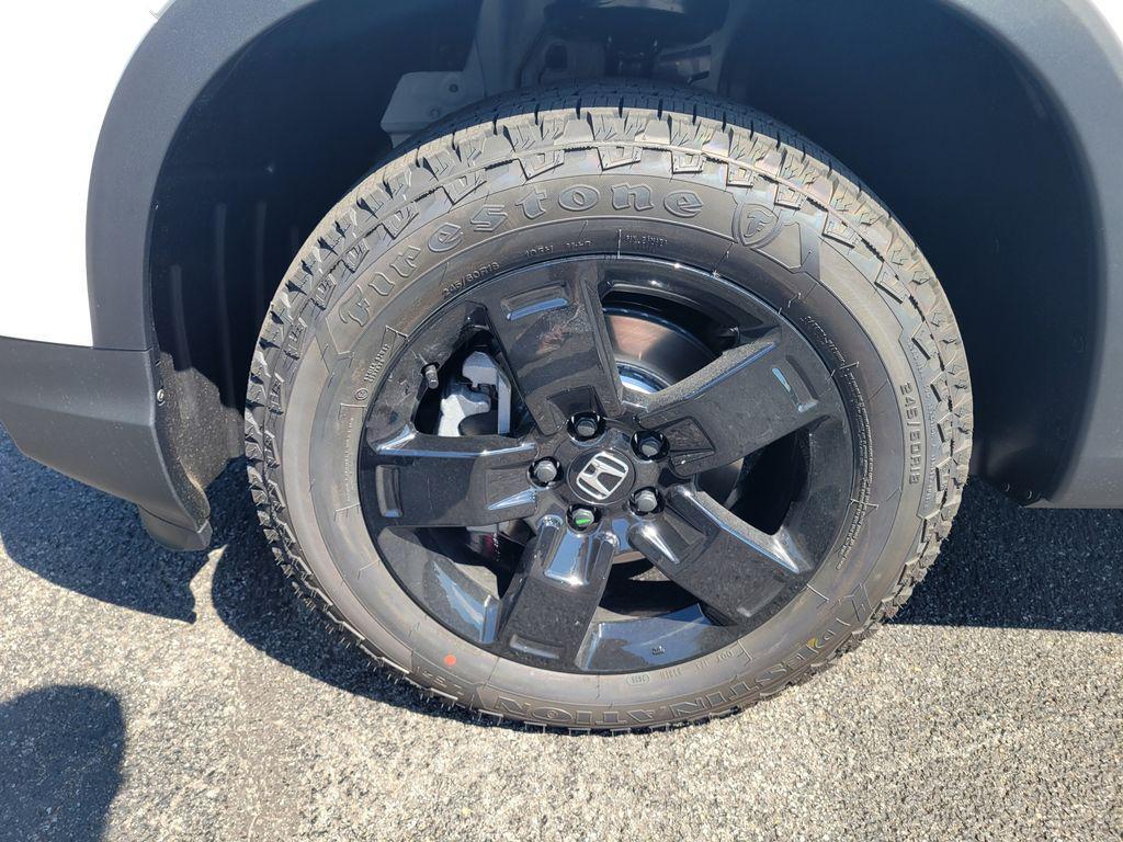 new 2025 Honda Ridgeline car, priced at $48,905