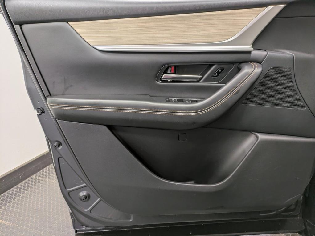 used 2025 Mazda CX-90 car, priced at $37,900