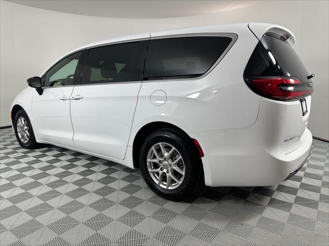 used 2025 Chrysler Pacifica car, priced at $34,990