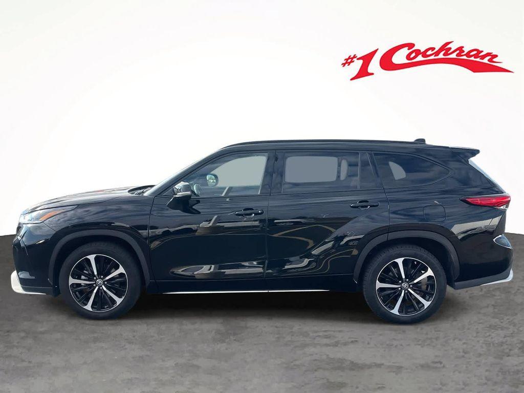 used 2022 Toyota Highlander car, priced at $35,937