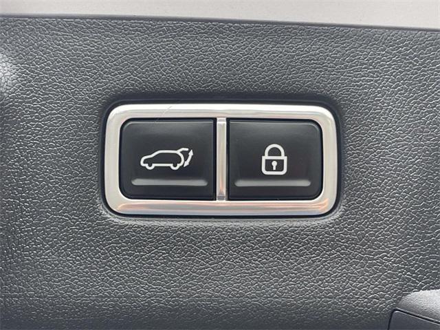 used 2022 Kia Sorento Hybrid car, priced at $26,500