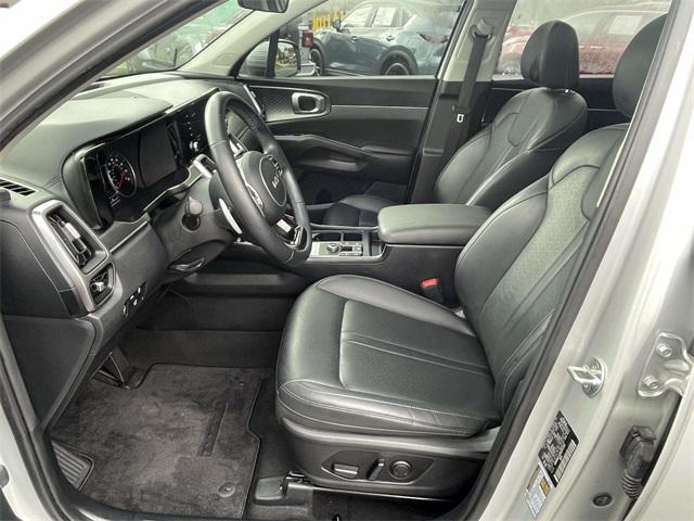 used 2022 Kia Sorento Hybrid car, priced at $26,500