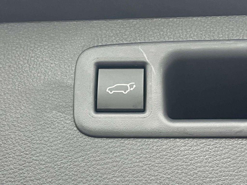 new 2026 Toyota Highlander car, priced at $54,146