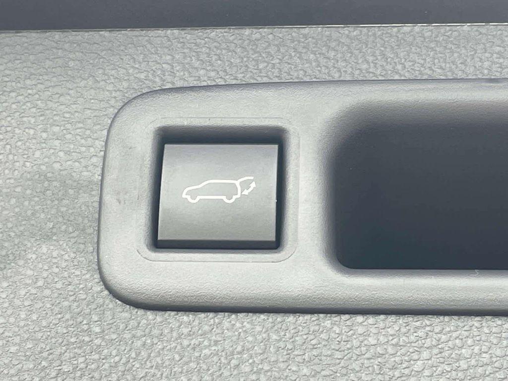 new 2026 Toyota Highlander car, priced at $51,168