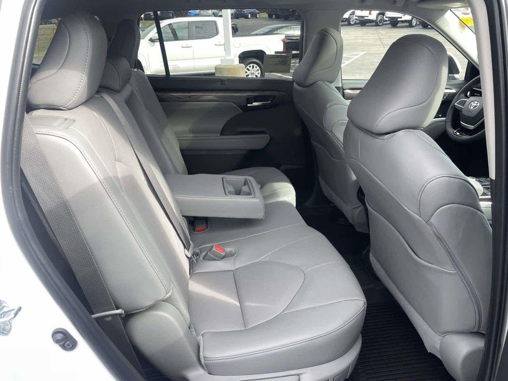 new 2026 Toyota Highlander car, priced at $51,168