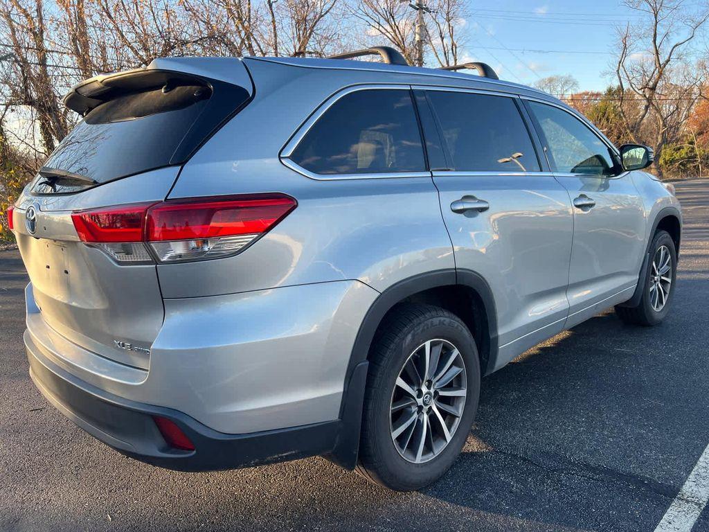 used 2018 Toyota Highlander car, priced at $22,428