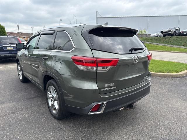 used 2018 Toyota Highlander car, priced at $21,850