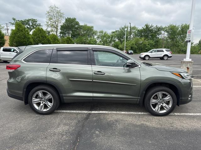 used 2018 Toyota Highlander car, priced at $21,850