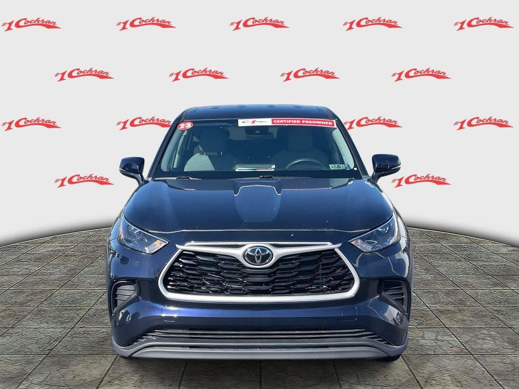 used 2023 Toyota Highlander car, priced at $33,467