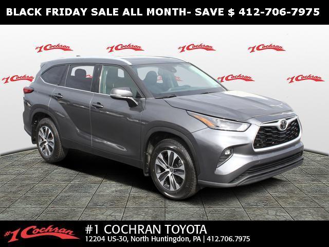 used 2022 Toyota Highlander car, priced at $31,991