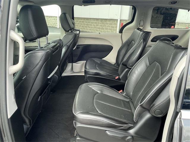used 2018 Chrysler Pacifica Hybrid car, priced at $21,448