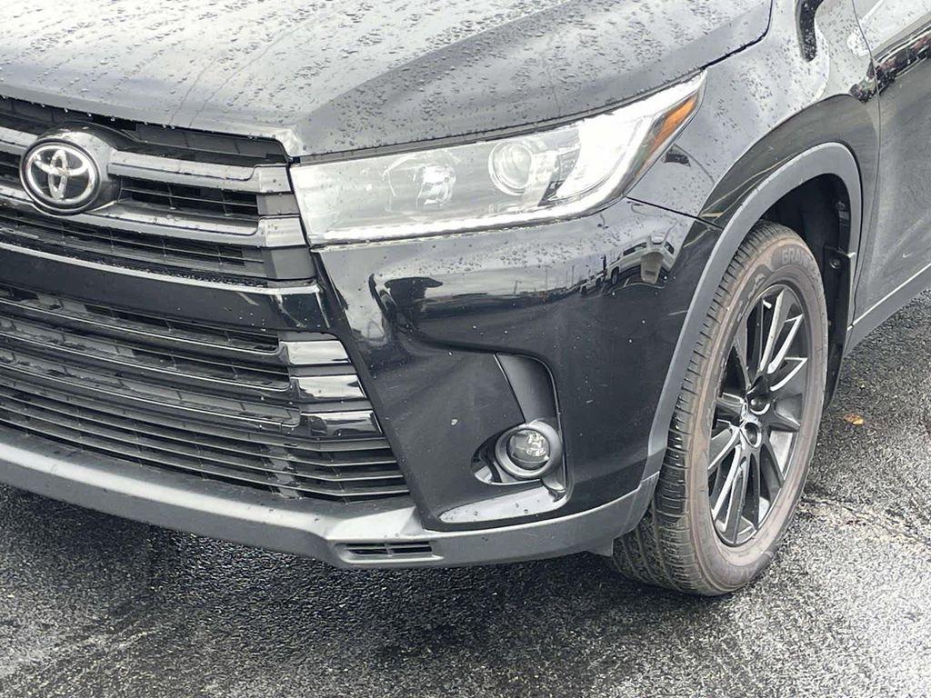 used 2019 Toyota Highlander car, priced at $23,448