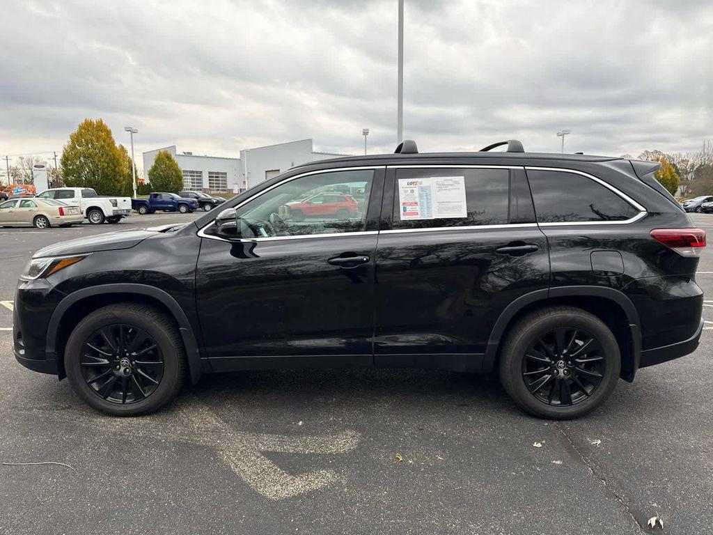 used 2019 Toyota Highlander car, priced at $23,448