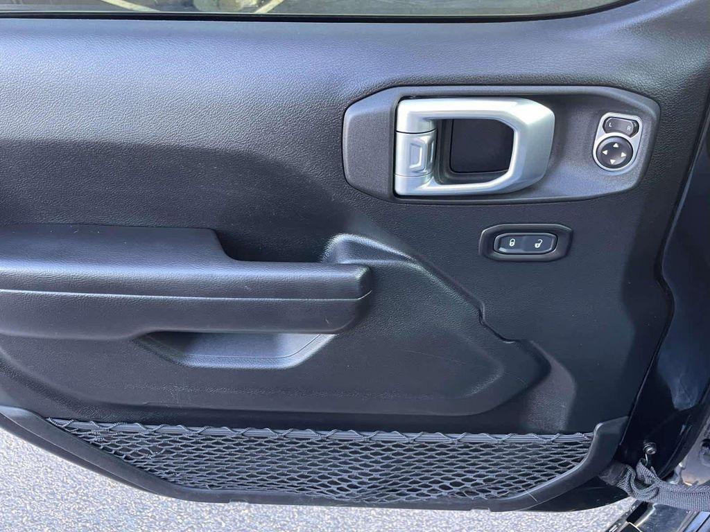 used 2021 Jeep Gladiator car, priced at $25,843