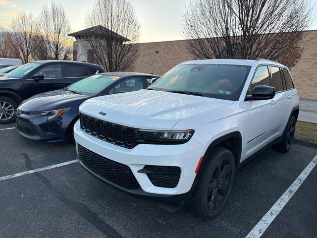 used 2023 Jeep Grand Cherokee car, priced at $32,791