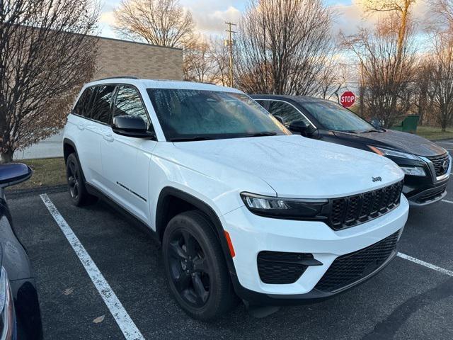 used 2023 Jeep Grand Cherokee car, priced at $32,791