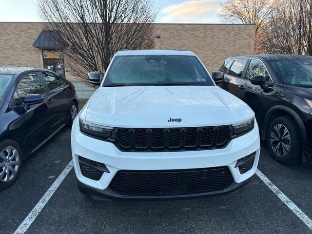 used 2023 Jeep Grand Cherokee car, priced at $32,791