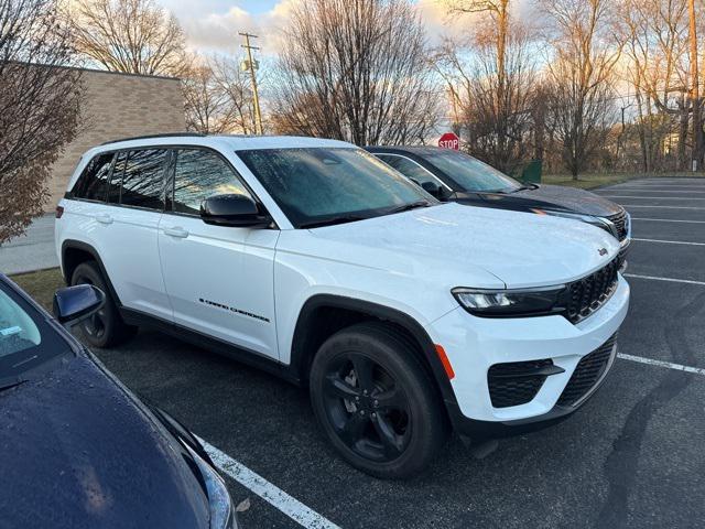 used 2023 Jeep Grand Cherokee car, priced at $32,791