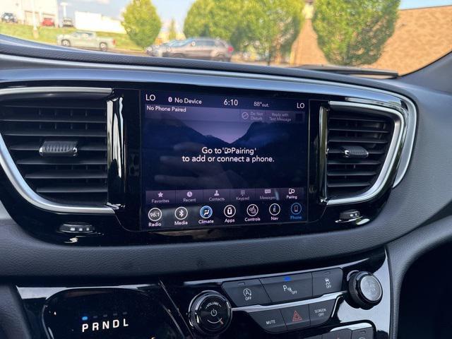 used 2019 Chrysler Pacifica car, priced at $18,750