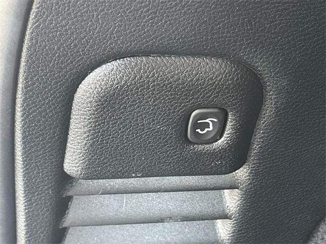used 2018 Jeep Grand Cherokee car, priced at $15,750