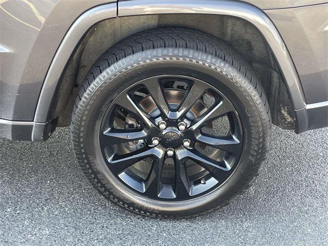 used 2018 Jeep Grand Cherokee car, priced at $15,750