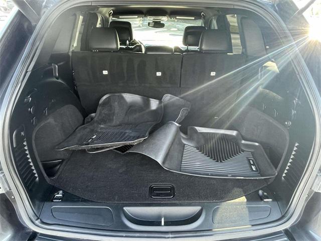 used 2018 Jeep Grand Cherokee car, priced at $15,750