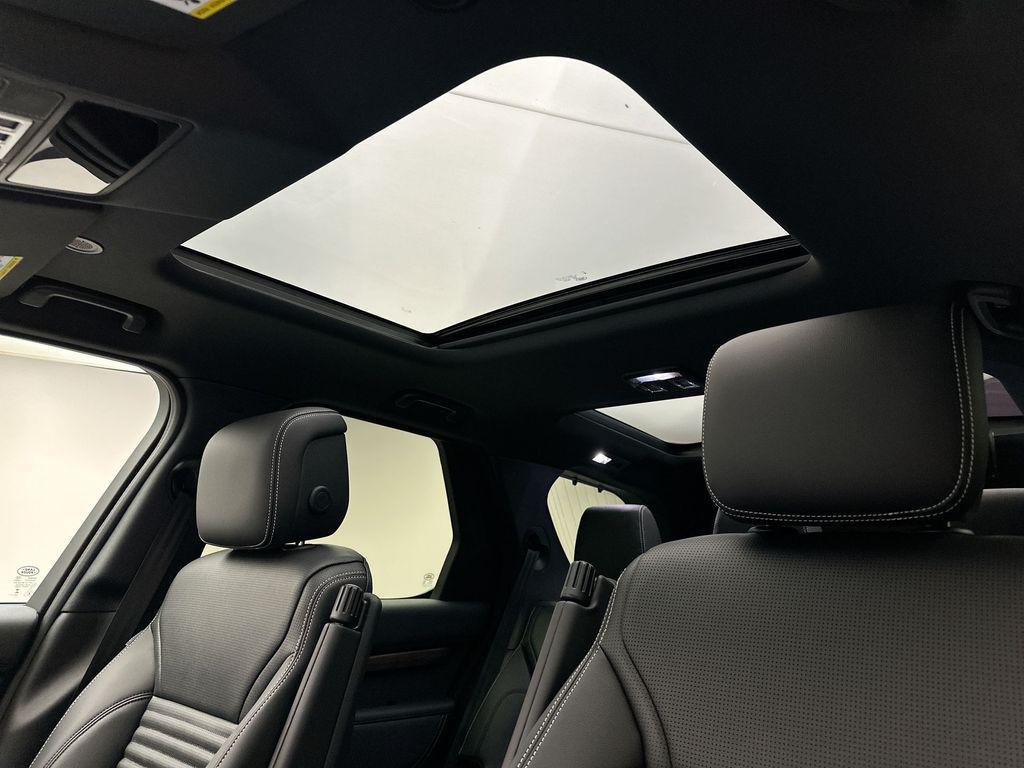 used 2025 Land Rover Discovery car, priced at $60,000