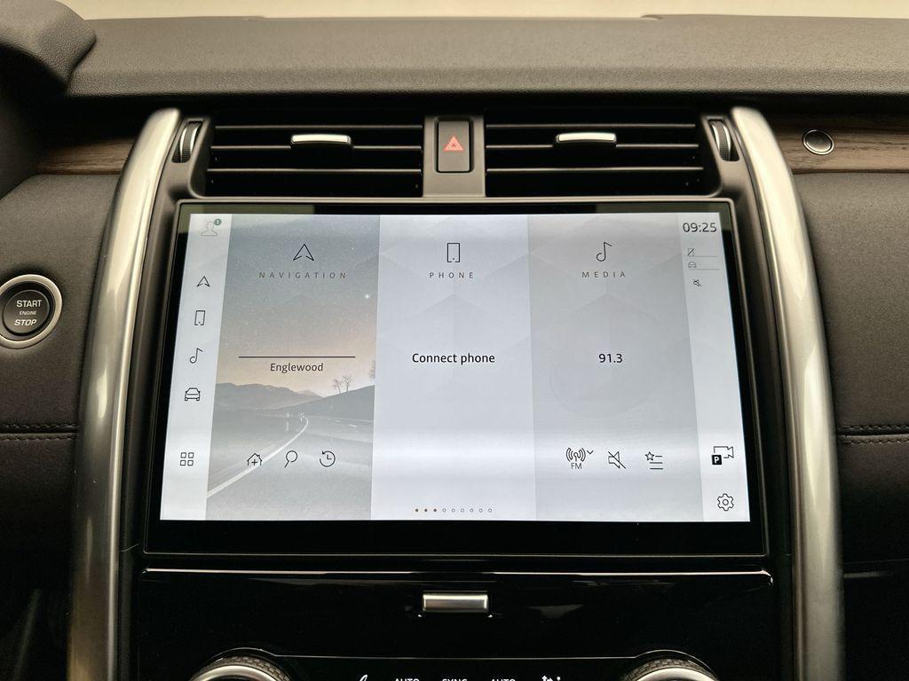 used 2025 Land Rover Discovery car, priced at $60,000