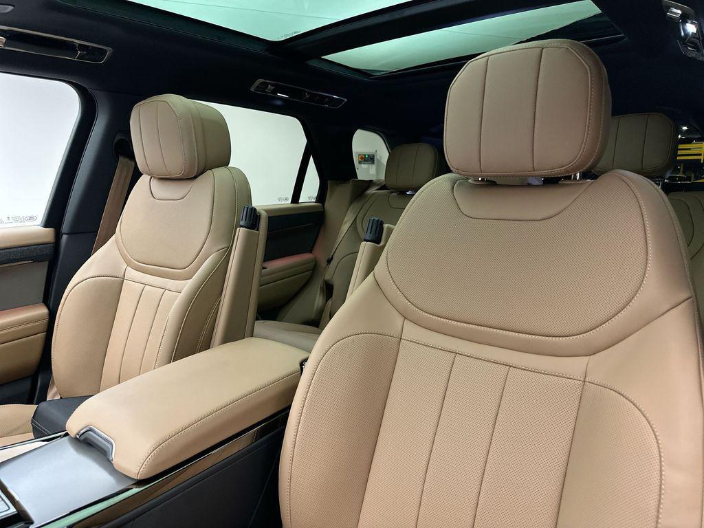 new 2025 Land Rover Range Rover Sport car, priced at $93,450
